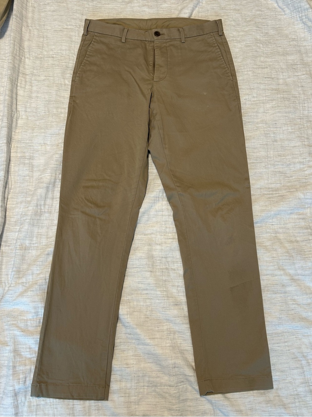 Uniqlo Men's Tan Chino Pants